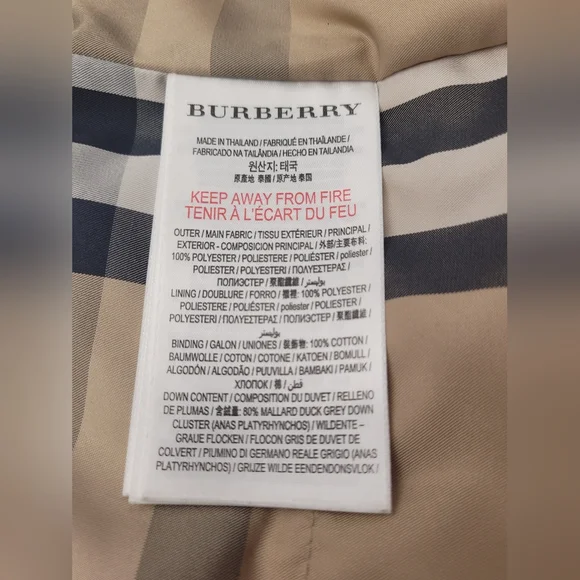 Burberry Down Puffer Vest & removable hood Size 8Y - Picture 8 of 10